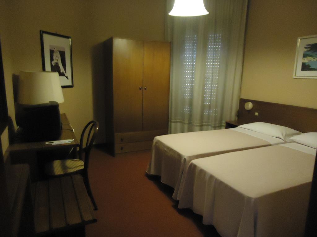 Hotel De La Ville Central Latina Eksteriør bilde